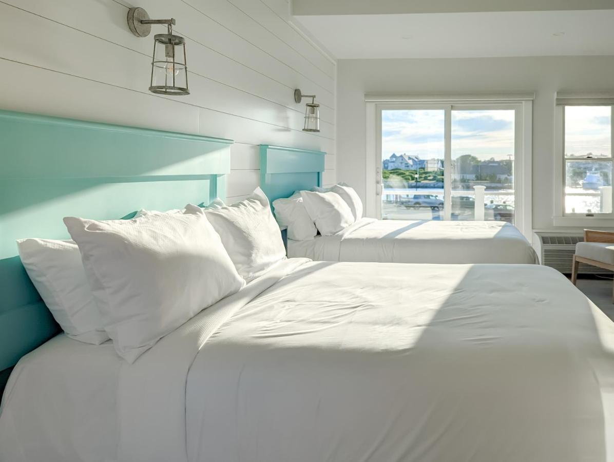 Falmouth Tides Hotel Bagian luar foto