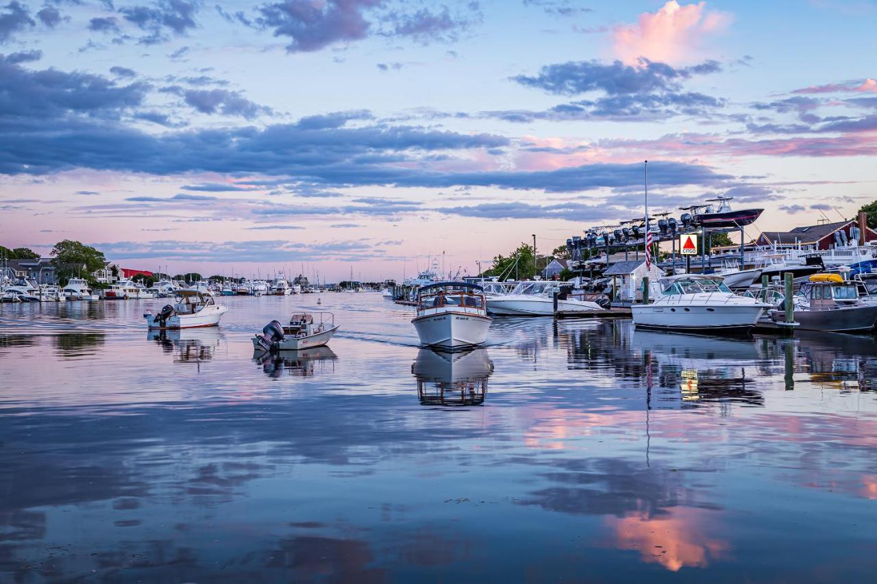 Falmouth Tides Hotel Bagian luar foto